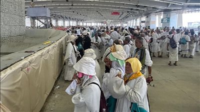 حجاج السياحة يقضون أيام التشريق بمخيمات منى وسط استقرار كامل ومتابعة لحظية 