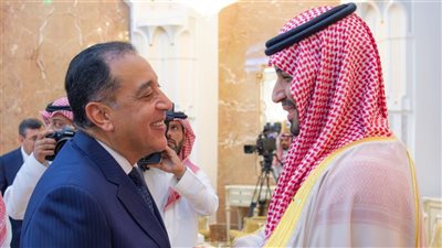مدبولي يلقي بولي العهد السعودي خلال الحفل السنوي لكبار الشخصات بموسم الحج