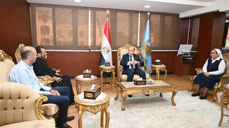 جانب من الزيارة 