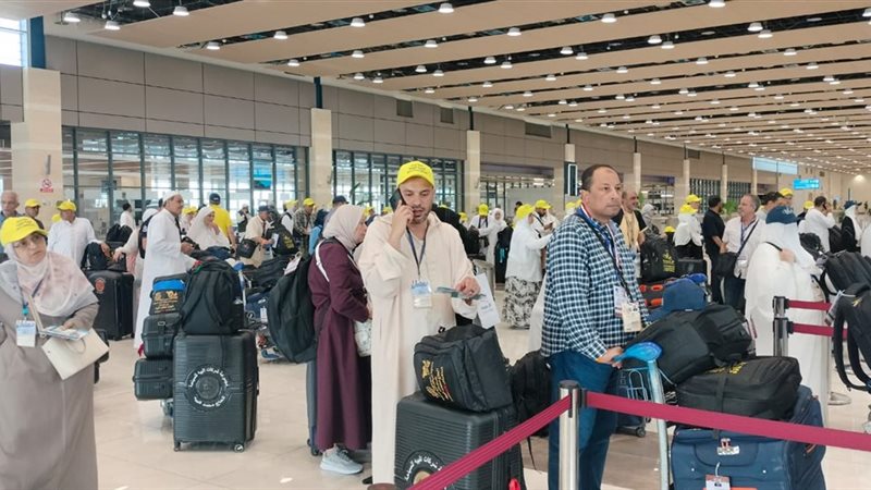 بدء عودة حجاج السياحة
