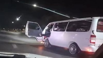 محافظ السويس يوجه بضبط سائق ميكروباص ظهر في فيديو استعراضي واتخاذ اللازم  