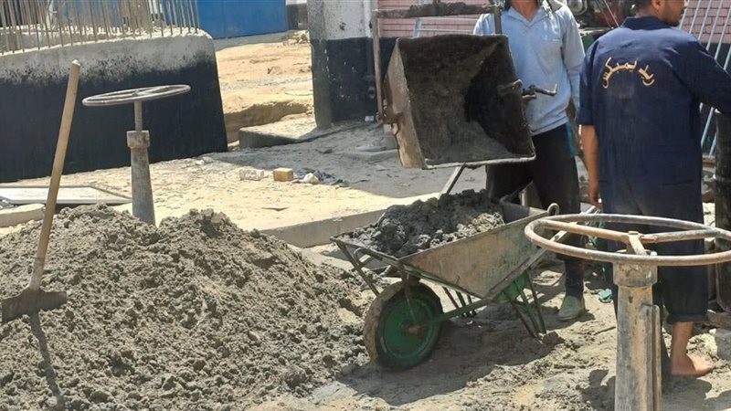 جانب من الأعمال بمحطة