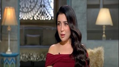 مي عز الدين عن «فيفي عبده»: ست جدعة جدا وصاحبة قلب طيب