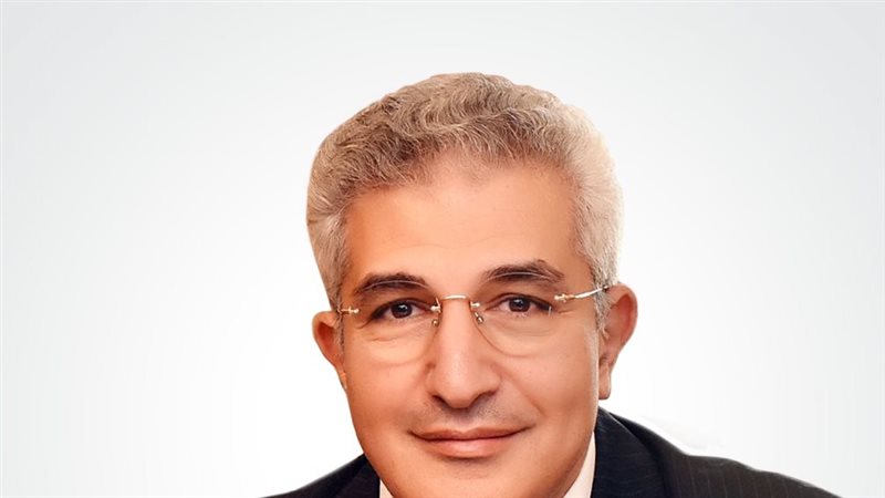 دكتور مصطفى رفعت