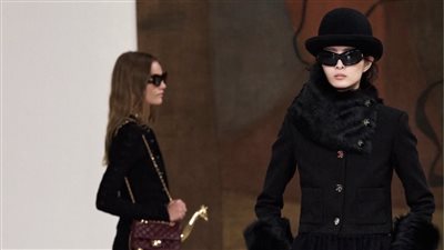 من نيويورك إلى سيول.. شانيل تعيد تقديم مجموعة Métiers d'Art 2026 