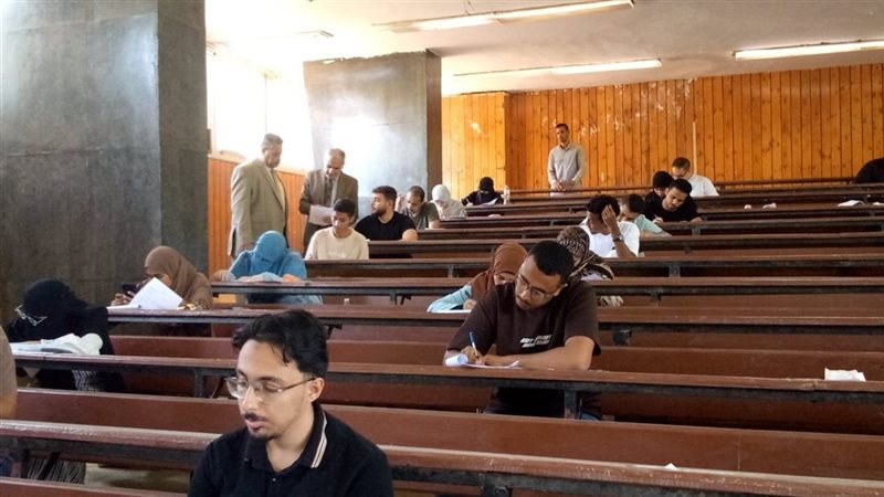 امتحانات الجامعات
