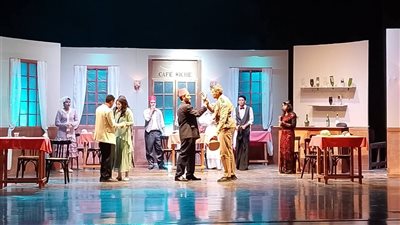 «كافيه ريش».. عرض مسرحي ينبض بالفن والإبداع خلال مهرجان التمثيل بجامعة العاصمة