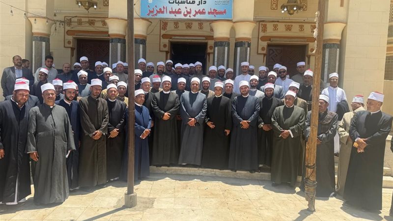 خطباء المكافأة بني