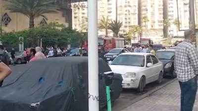 إنقاذ شخص من محاولة إنهاء حياته أعلى عقار بسموحة.. والحماية المدنية تتدخل 
