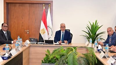 بعد نجاح تأمين المياه خلال العيد.. «الري» تراجع موقف النيل وتشغيل السد العالي