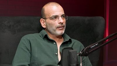 أيمن بهجت قمر: استمتعت بفشلي.. وكل تجربة علمتني حاجة جديدة