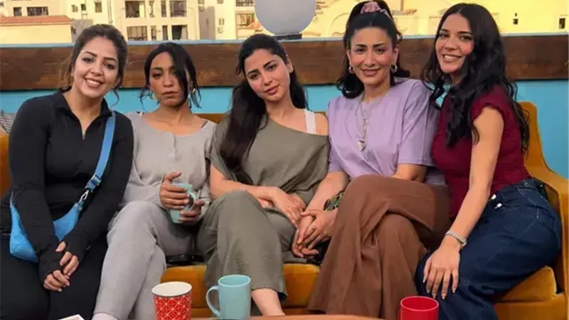 أبطال وصناع مسلسل