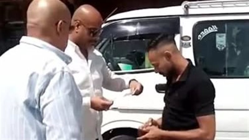 جانب من الحملة