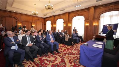 شهادة مصرية بريطانية مزدوجة وفرص عمل عالمية لطلاب كلية السياحة وإدارة الفنادق