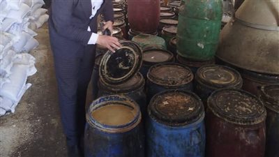 كـارثة غذائية بالسادات بالمنوفية ضبط مصنع طحينة غير مرخص بمضبوطات ضخمة