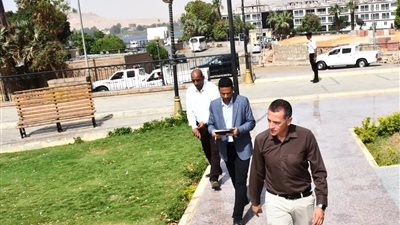 محافظ أسوان يتابع تطوير حديقة الورد للإستثمار الأمثل للمرافق 