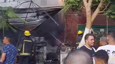 دون خسائر في الأرواح.. السيطرة علي حريق بكشك بجوار كلية الآداب بأسيوط   