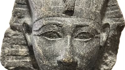 أسرة مواطن أمريكي تعيد 4 قطع أثرية إلى مصر بناء على وصيته لأولاده