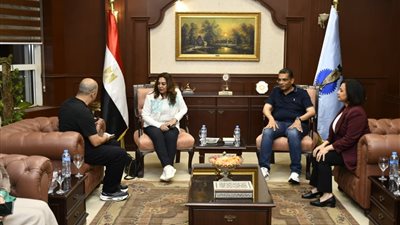 منال عوض توجه بالإسراع باستكمال البنية التحتية لمنظومة المخلفات بالبحر الأحمر