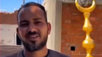 قصة تلاحم وطني.. قبطي من المنيا يبني مئذنة مسجد دون مقابل 