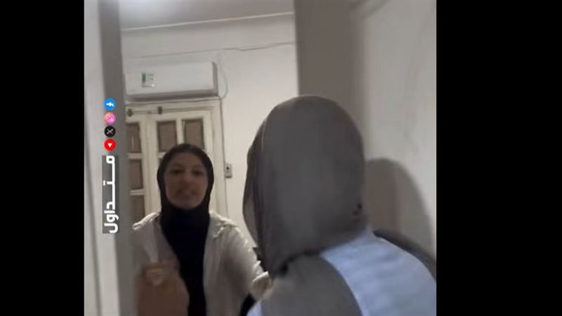 أخصائية  جلدية تسب