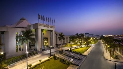 جامعة مصر للعلوم تواصل مسيرة التألق الأكاديمي بمنظومة تعليمية عالمية