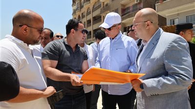 محافظ الجيزة يتفقد مشروعي تطوير محور المريوطية وكوبري السيارات بأبو النمرس