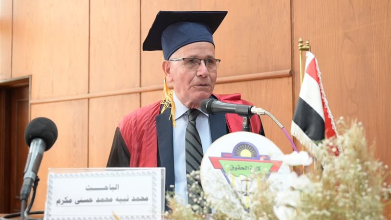 الباحث بطل من ابطال
