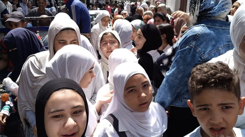 طلاب الشهادة الاعدادية