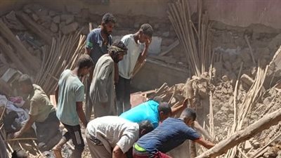 إصابة 5 أشخاص في انهيار منزل من طابقين بنجع الطويل بمدينة الطود