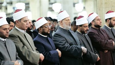 10000 زي أزهري كامل للأئمة توزعها وزارة الأوقاف الأسبوع المقبل