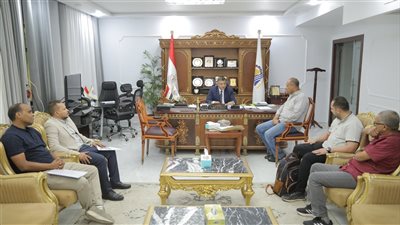 محافظ قنا يوجه بسرعة إصلاح انهيار جسر طراد النيل بنجع حمادي