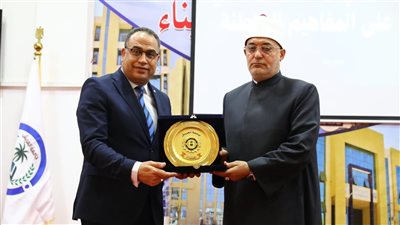 المفتي: استهداف الدين واللغة والتاريخ والوطن أخطر صور العبث بالهوية