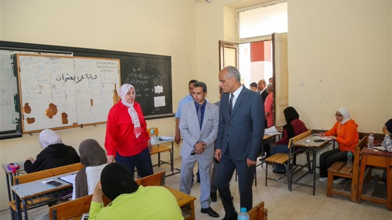 محافظ كفرالشيخ يتفقد