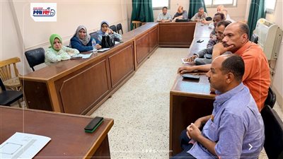 التنظيم والإدارة تناقش آليات التوسع في تطبيق نظام البصمة لتحقيق الانضباط