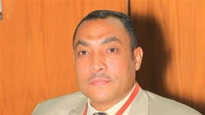 تكليف أستاذ زراعة بجامعة الأزهر مديرًا لمركز المنتجات الزراعية وبحوثها بأسيوط