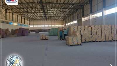 ضبط كميات ضخمة من الشيبسي والمشروبات مجهولة المصدر قبل توزيعها بكفر الشيخ