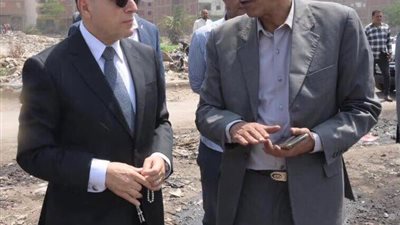محافظ الغربية يتابع لليوم الثاني أعمال إزالة التراكمات التاريخية ببسيون