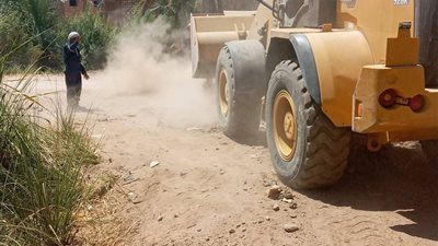التنمية المحلية تشارك الهيئة القبطية الإنجيلية أعمال النظافة بمحافظة قنا