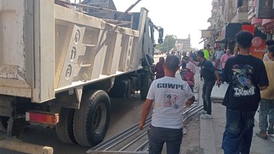 حي الأربعين بالسويس يشن حملة إشغالات مكبرة ومفاجئة لرفع التعديات 