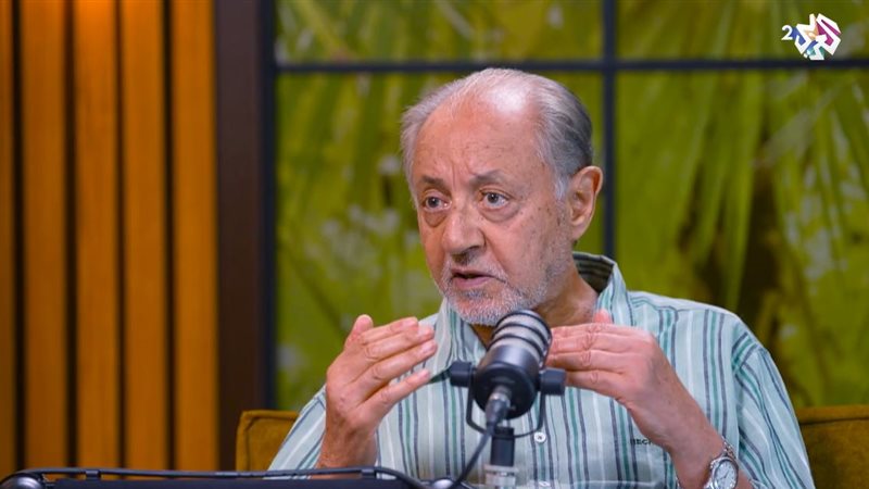 عبد العزيز مخيون