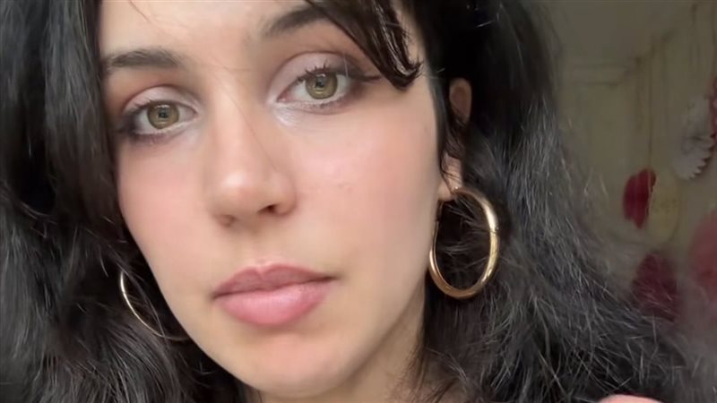البلوجر المثيرة للجدل