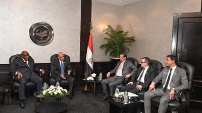 مصر والكونغو تبحثان تعميق التعاون الاستثماري والتجاري المشترك