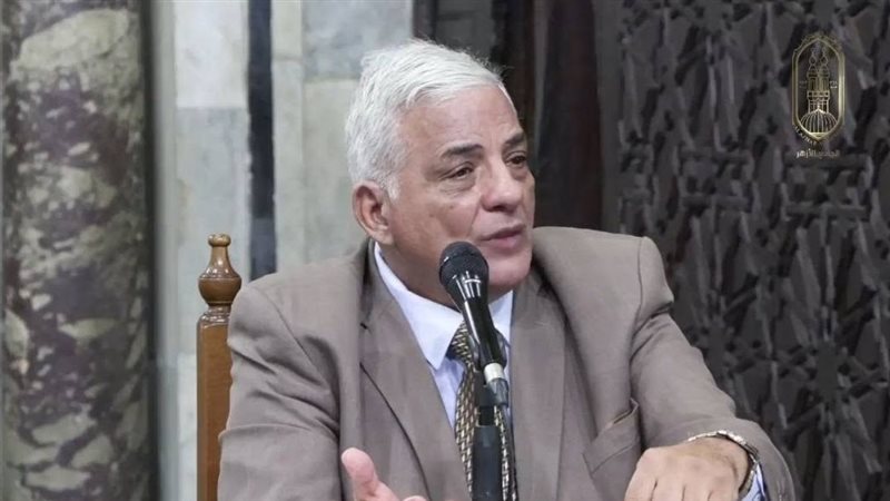 أستاذ الشريعة بحقوق
