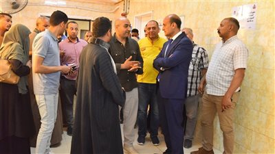 محافظ أسيوط يفاجئ مستشفى الإيمان العام بجولة ميدانية ويوجه بتيسير الإجراءات 