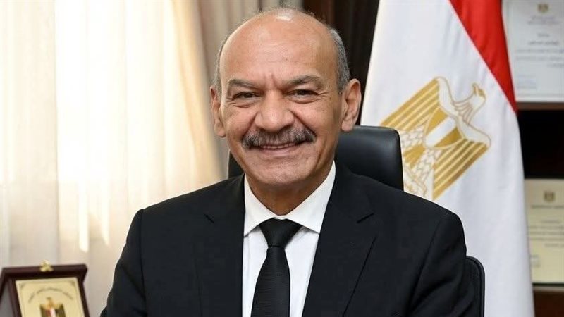 محافظ السويس 