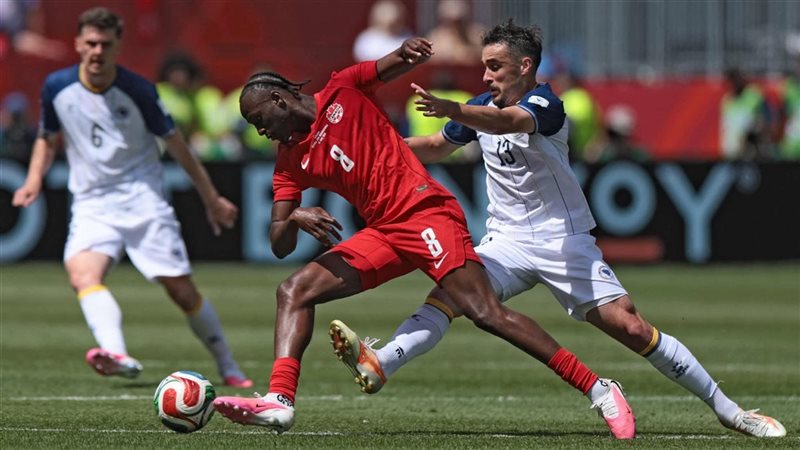منتخب كندا والبوسنة
