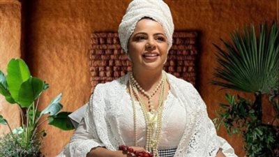 كائنات فضائية تخطف الجماهير بكأس العالم.. عرافة برازيلية ثير الجدل وتسبب الذعر