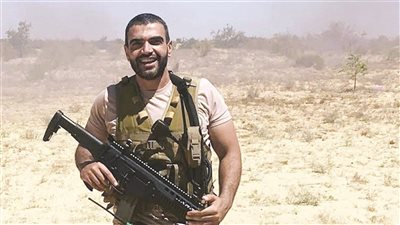والد زوجة الشهيد منسي: أبناء أحمد منسي تحت رعاية كاملة من الدولة 