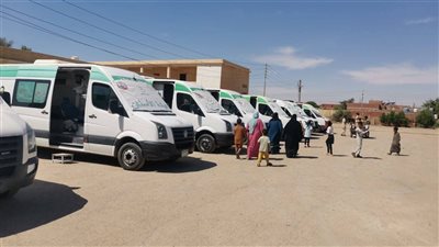 1233 مواطنا يستفيدون من قافلة طبية مجانية بقرية محمد عبده في السويس 